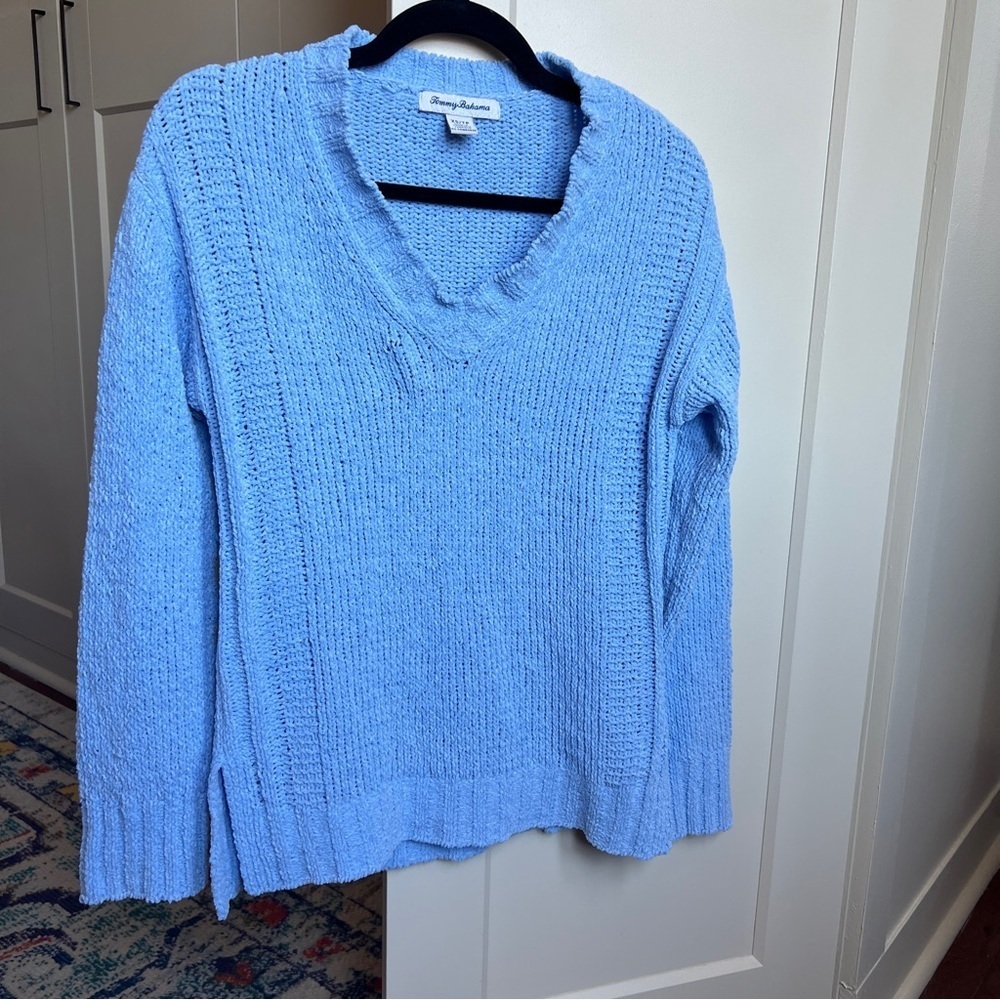 Tommy Bahama Malibu Chenille V-Neck Sweater in Santa Ana size xs